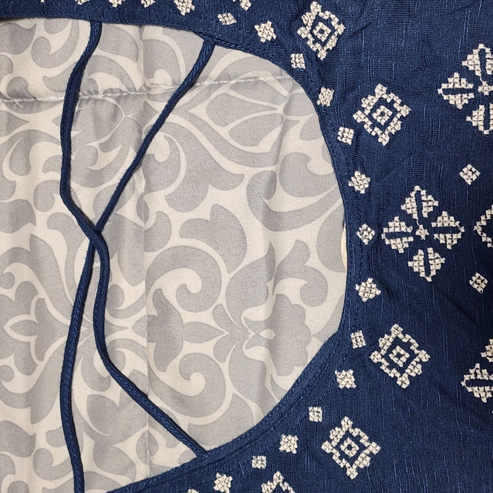 Blue Embroidered Women's Top - Picture 6 of 6